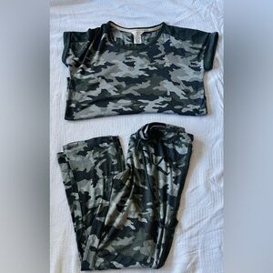 Lucky Brand  Pajama Set Size M Camo Green